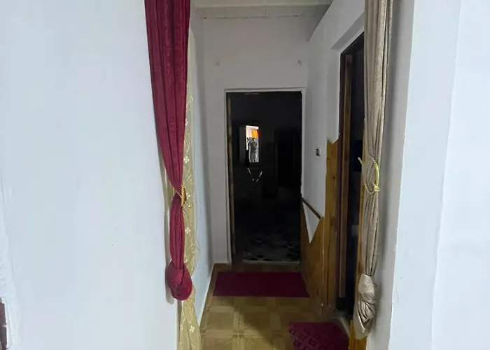 شقة Auski *